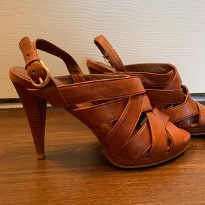 Cole Haan Nike Air Brown Heels. EUC
